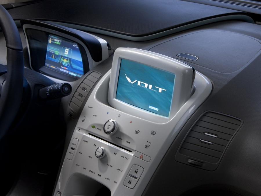  Chevrolet Volt Production Show Car 2011 года  (фото 24 из 55)